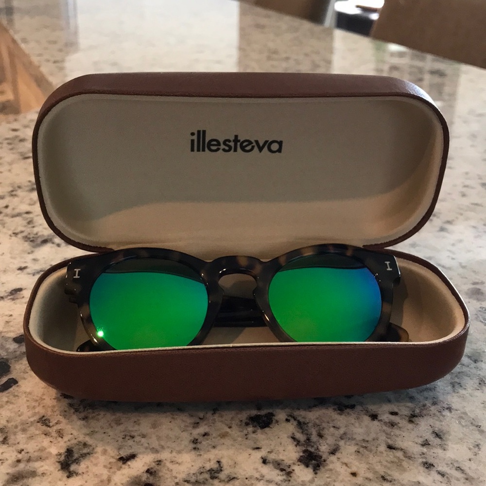 Illesteva sunglasses